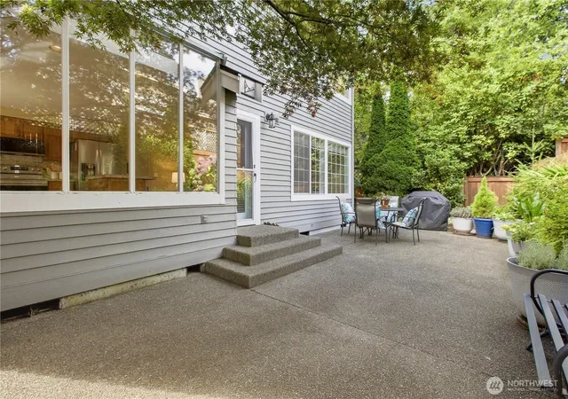 Photo 4 of Single family home for sale at 8313 61st Street Ct W, University Place, WA 98467 | MLS# NWM2588301 | Listing updated on 2026-10-01