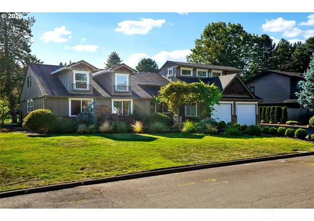 Photo 2 of Single family home for sale at 7508 Ne Meadows Dr, Vancouver, WA 98662 | MLS# NWM2588303 | Listing updated on 2026-09-30
