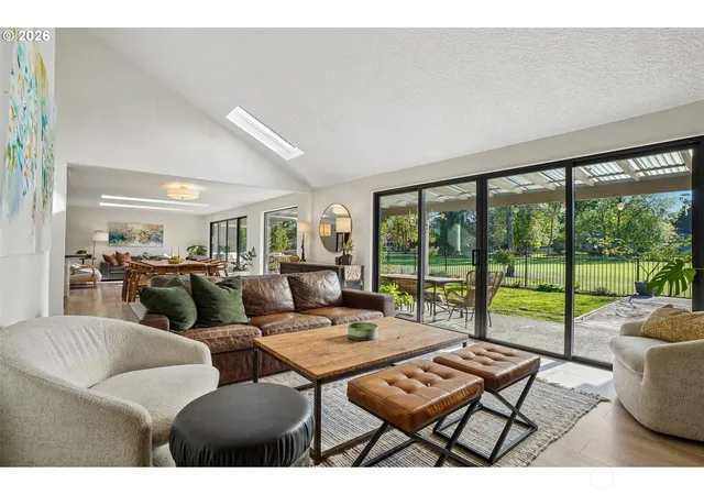 Photo 3 of Single family home for sale at 7508 Ne Meadows Dr, Vancouver, WA 98662 | MLS# NWM2588303 | Listing updated on 2026-09-30