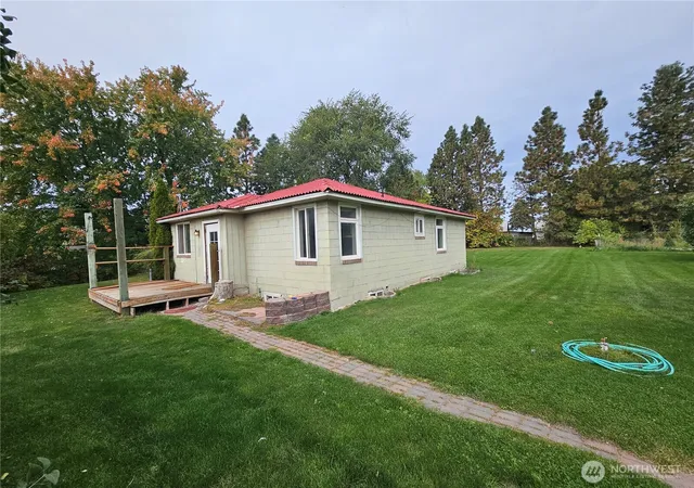 Photo 3 of Single family home for sale at 32258 B Hwy 97 #B, Oroville, WA 98844 | MLS# NWM2588305 | Listing updated on 2026-10-01
