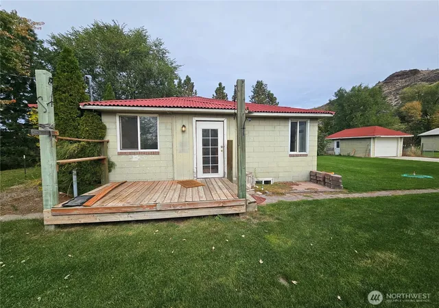Photo 3 of Single family home for sale at 32258 B Hwy 97 #B, Oroville, WA 98844 | MLS# NWM2588305 | Listing updated on 2026-10-01