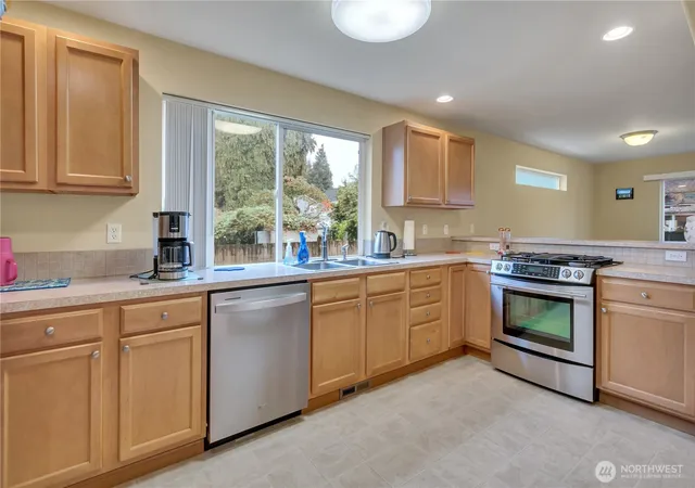 Photo 3 of Single family home for sale at 12225 50 Avenue S, Seattle, WA 98178 | MLS# NWM2588314 | Listing updated on 2026-10-01