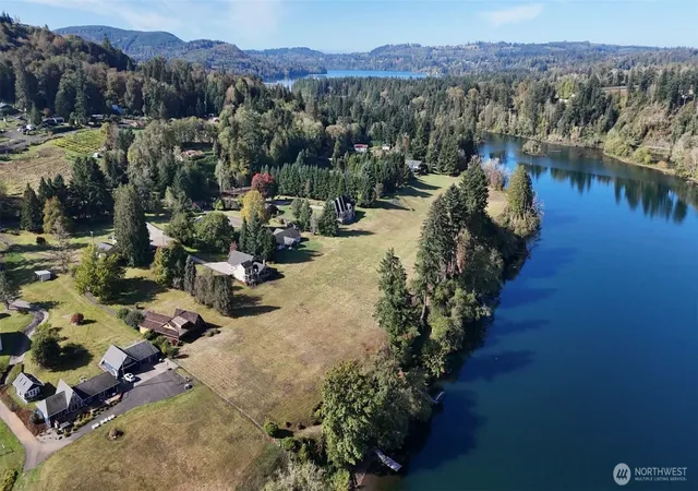 Photo 3 of Single family home for sale at 118 Fish Hatchery Rd, Mossyrock, WA 98564 | MLS# NWM2588328 | Listing updated on 2026-09-29