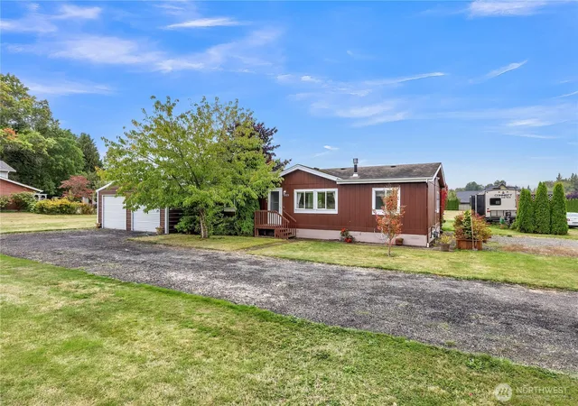Photo 3 of Contingent at 5823 Northwest Dr, Ferndale, WA 98248 | MLS# NWM2588333 | Listing updated on 2026-10-02