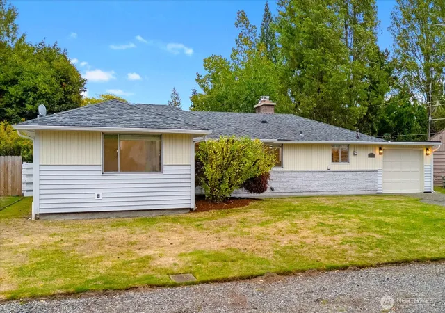 Photo 3 of Single family home for sale at 23107 84th Avenue W, Edmonds, WA 98026 | MLS# NWM2588334 | Listing updated on 2026-10-02