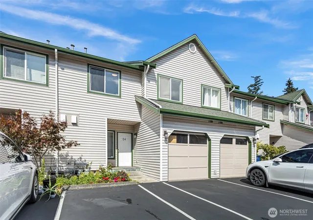 Photo 1 of Townhouse for sale at 15815 Admiralty Way #D-4, Lynnwood, WA 98087 | MLS# NWM2588336 | Listing updated on 2026-10-02