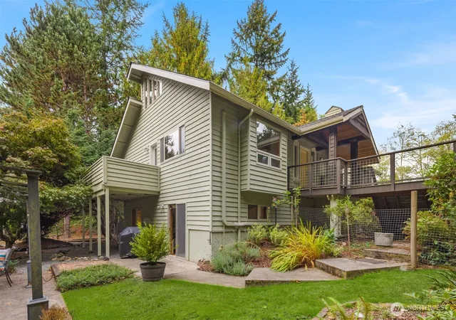 Photo 2 of Single family home for sale at 4305 Meander Ln, Langley, WA 98260 | MLS# NWM2588340 | Listing updated on 2026-10-02