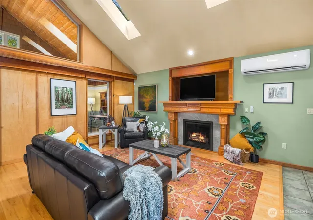 Photo 3 of Single family home for sale at 4305 Meander Ln, Langley, WA 98260 | MLS# NWM2588340 | Listing updated on 2026-10-02