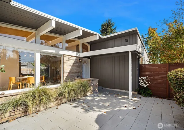 Photo 2 of Single family home for sale at 1252 N 172nd Street, Shoreline, WA 98133 | MLS# NWM2588346 | Listing updated on 2026-10-08