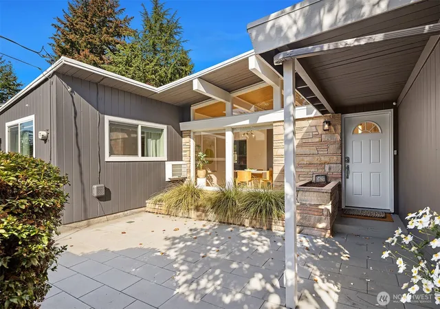 Photo 3 of Single family home for sale at 1252 N 172nd Street, Shoreline, WA 98133 | MLS# NWM2588346 | Listing updated on 2026-10-08