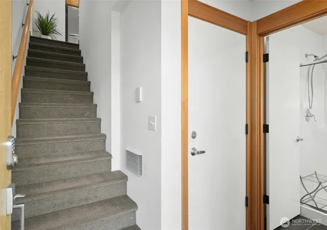 Photo 2 of Townhouse for sale at 4331 9th Avenue Ne #C, Seattle, WA 98105 | MLS# NWM2588350 | Listing updated on 2026-10-02