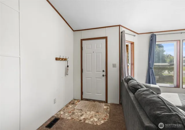 Photo 4 of Manufactured home for sale at 620 Alexander St, Sedro Woolley, WA 98284 | MLS# NWM2588352 | Listing updated on 2026-09-29