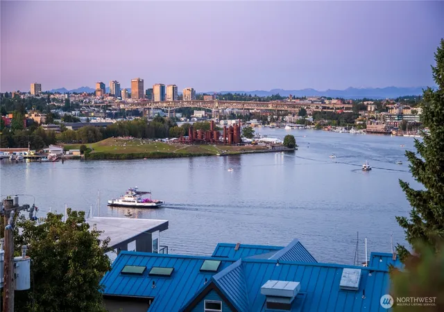 Condo for sale at 2419 8th Avenue N #403, Seattle, WA 98109 | MLS# NWM2588357