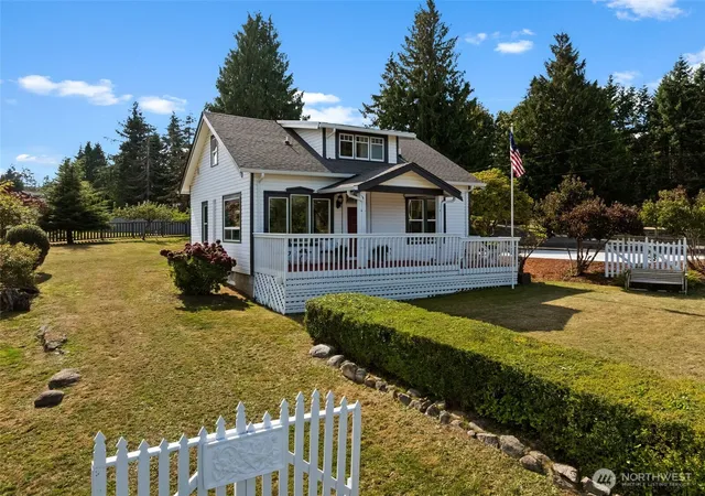Photo 3 of Single family home for sale at 11284 SE Southworth, Port Orchard, WA 98366 | MLS# NWM2588362 | Listing updated on 2026-09-30