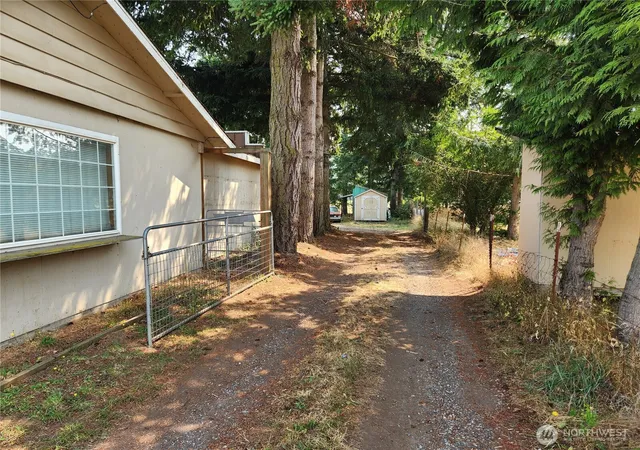 Photo 2 of Single family home for sale at 2473 W Bartlett, Lynden, WA 98264 | MLS# NWM2588363 | Listing updated on 2026-09-29