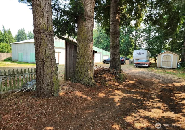Photo 3 of Single family home for sale at 2473 W Bartlett, Lynden, WA 98264 | MLS# NWM2588363 | Listing updated on 2026-09-29