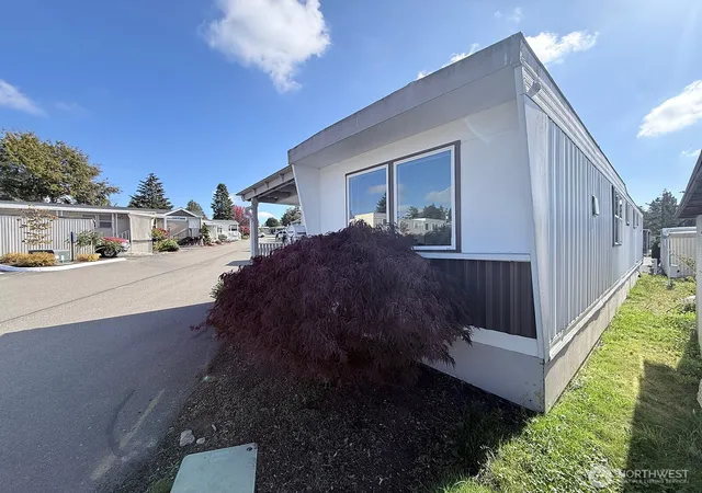 Photo 1 of Manufactured home for sale at 3415 S 181st Place, Sea Tac, WA 98188 | MLS# NWM2588366 | Listing updated on 2026-10-01