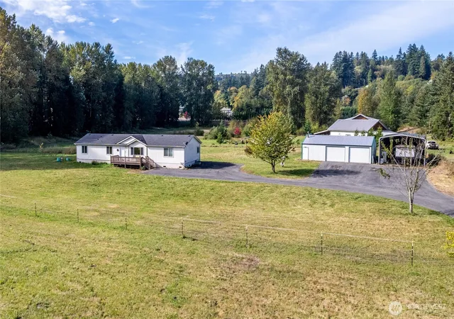 Photo 1 of Manufactured home for sale at 245 Sakari Ln, Kelso, WA 98626 | MLS# NWM2588375 | Listing updated on 2026-09-29