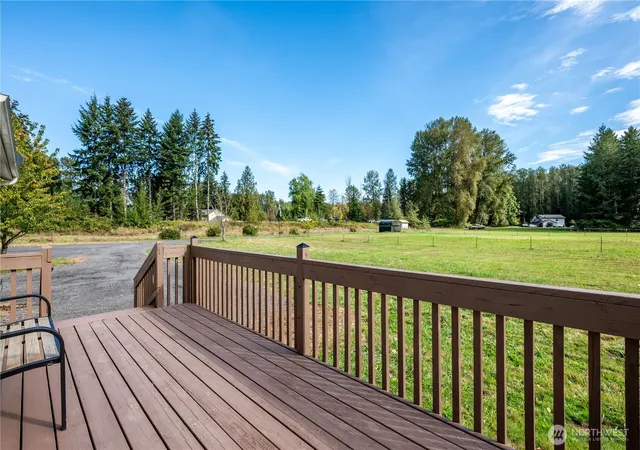 Photo 3 of Manufactured home for sale at 245 Sakari Ln, Kelso, WA 98626 | MLS# NWM2588375 | Listing updated on 2026-09-29