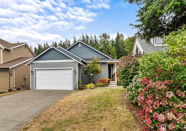 Photo 2 of Single family home for sale at 133 43rd Street, Bellingham, WA 98229 | MLS# NWM2588378 | Listing updated on 2026-09-29