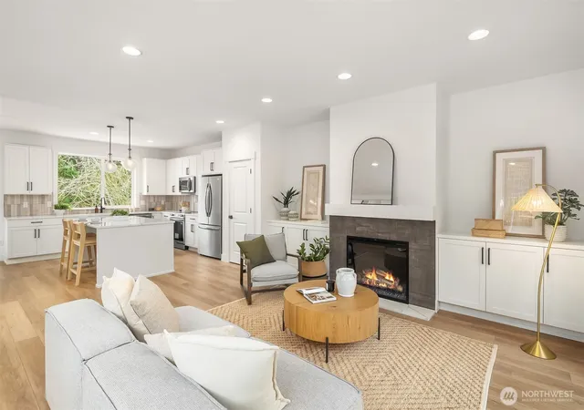 Photo 1 of Single family home for sale at 404 Edmonds Ave Ne, Renton, WA 98056 | MLS# NWM2588385 | Listing updated on 2026-09-29