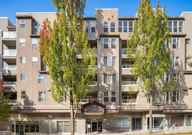 Photo 20 of Condo for sale at 4343 Roosevelt Way NE #601, Seattle, WA 98105 | MLS# NWM2588387 | Listing updated on 2026-10-11