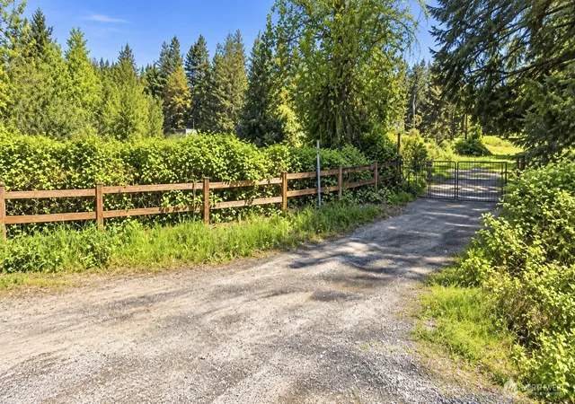 Photo 1 of Single family home for sale at 18646 Byers Rd Se, Maple Valley, WA 98038 | MLS# NWM2588392 | Listing updated on 2026-10-03