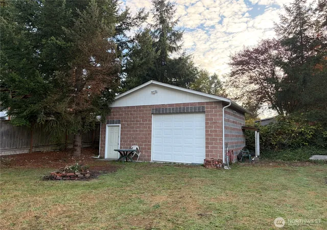 Photo 1 of Sale Pending at 7226 192nd Avenue E, Bonney Lake, WA 98391 | MLS# NWM2588398 | Listing updated on 2026-10-01