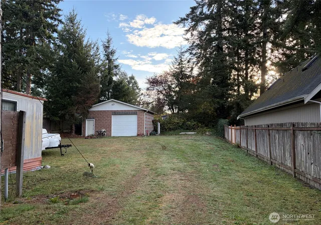 Photo 3 of Sale Pending at 7226 192nd Avenue E, Bonney Lake, WA 98391 | MLS# NWM2588398 | Listing updated on 2026-10-01