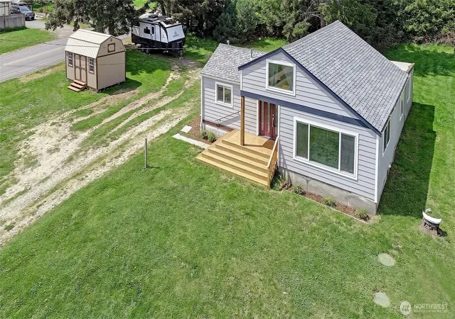 Photo 3 of Single family home for sale at 1320 Swantown Rd, Oak Harbor, WA 98277 | MLS# NWM2588400 | Listing updated on 2026-10-01