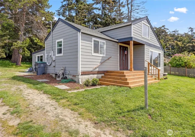Photo 3 of Single family home for sale at 1320 Swantown Rd, Oak Harbor, WA 98277 | MLS# NWM2588400 | Listing updated on 2026-10-01