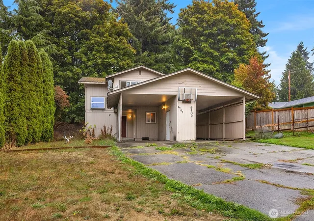 Photo 1 of Multi family home for sale at 6107 Kenwood Dr, Everett, WA 98203 | MLS# NWM2588424 | Listing updated on 2026-10-02