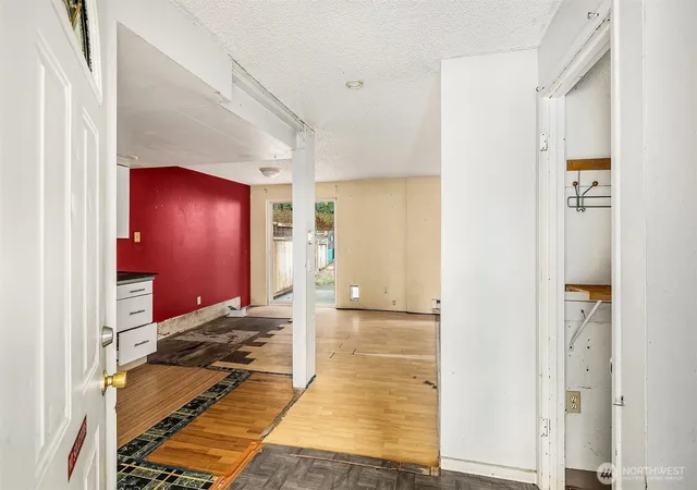 Photo 2 of Multi family home for sale at 6107 Kenwood Dr, Everett, WA 98203 | MLS# NWM2588424 | Listing updated on 2026-10-02