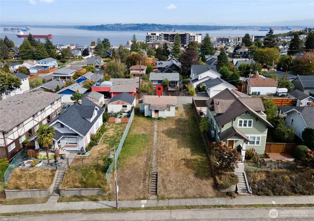 Photo 3 of Single family home for sale at 5209 N Pearl St, Ruston, WA 98407 | MLS# NWM2588429 | Listing updated on 2026-10-01