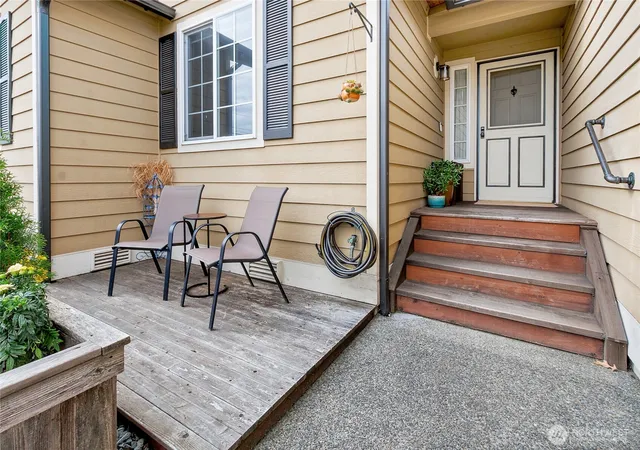 Photo 2 of Single family home for sale at 6506 155th Avenue E, Sumner, WA 98390 | MLS# NWM2588432 | Listing updated on 2026-10-01