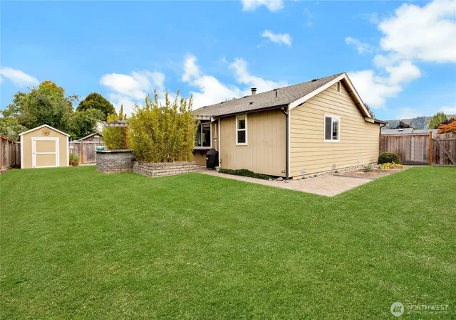 Photo 3 of Single family home for sale at 6506 155th Avenue E, Sumner, WA 98390 | MLS# NWM2588432 | Listing updated on 2026-10-01