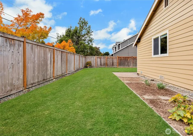 Photo 4 of Single family home for sale at 6506 155th Avenue E, Sumner, WA 98390 | MLS# NWM2588432 | Listing updated on 2026-10-01