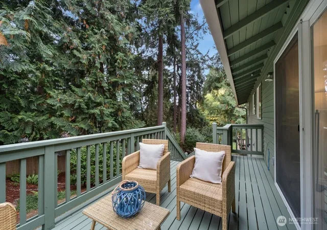 Photo 3 of Single family home for sale at 16817 NE 91st Street, Redmond, WA 98052 | MLS# NWM2588434 | Listing updated on 2026-10-12