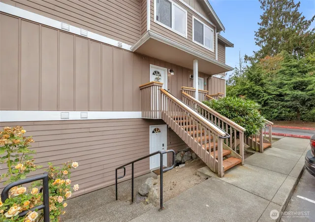 Photo 2 of Condo for sale at 7220 Rainier Dr #101, Everett, WA 98203 | MLS# NWM2588443 | Listing updated on 2026-09-30