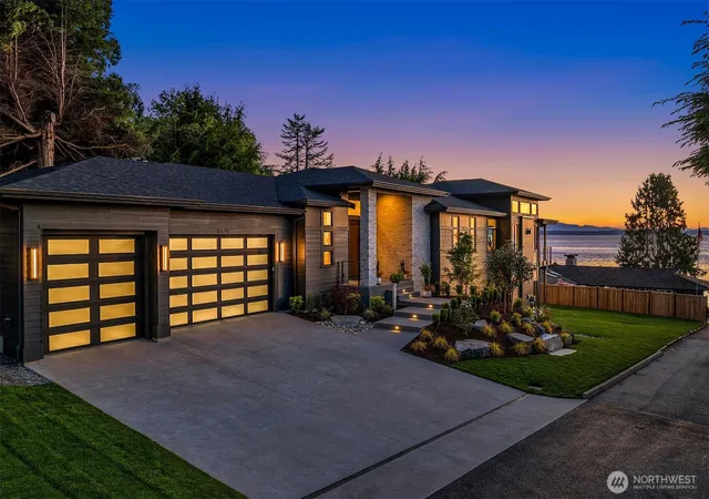 Photo 1 of Single family home for sale at 17626 Talbot Rd, Edmonds, WA 98026 | MLS# NWM2588446 | Listing updated on 2026-09-30