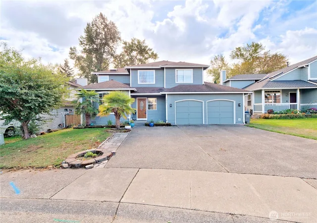 Photo 1 of Single family home for sale at 1921 Sw 331st Place, Federal Way, WA 98023 | MLS# NWM2588450 | Listing updated on 2026-09-29