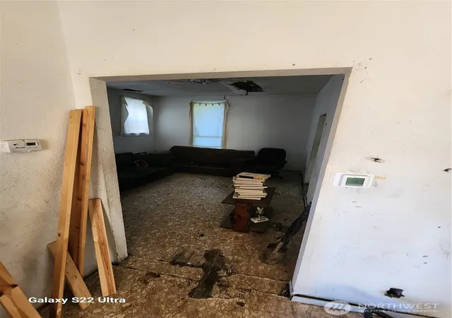 Photo 3 of Single family home for sale at 923 24th Avenue S, Seattle, WA 98144 | MLS# NWM2588455 | Listing updated on 2026-10-13