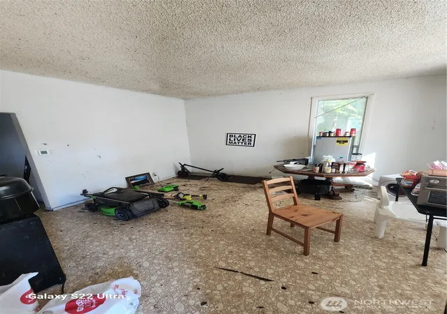 Photo 4 of Single family home for sale at 923 24th Avenue S, Seattle, WA 98144 | MLS# NWM2588455 | Listing updated on 2026-10-13