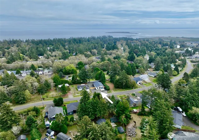 Photo 3 of Single family home for sale at 870 Mount Olympus Ave Se, Ocean Shores, WA 98569 | MLS# NWM2588457 | Listing updated on 2026-10-01