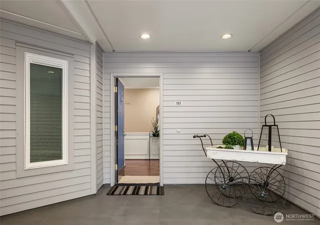 Photo 2 of Condo for sale at 410 2nd Avenue S #111, Kirkland, WA 98033 | MLS# NWM2588469 | Listing updated on 2026-10-01