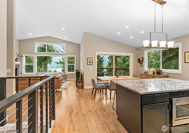Photo 3 of Single family home for sale at 6 Bogey Ln, Bellingham, WA 98229 | MLS# NWM2588477 | Listing updated on 2026-10-01