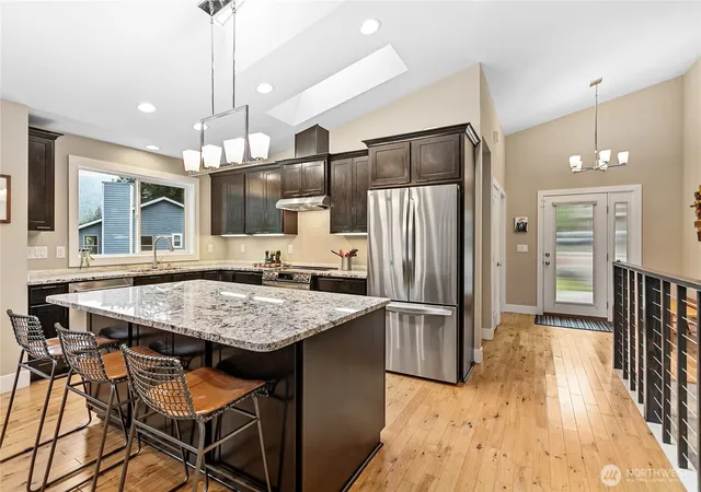 Photo 4 of Single family home for sale at 6 Bogey Ln, Bellingham, WA 98229 | MLS# NWM2588477 | Listing updated on 2026-10-01