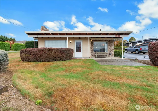 Photo 3 of Single family home for sale at 8126 Woodland Ave E, Puyallup, WA 98371 | MLS# NWM2588488 | Listing updated on 2026-10-01