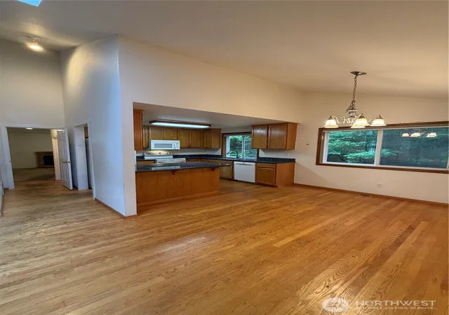 Photo 3 of Single family home for sale at 1107 Stevens St, Steilacoom, WA 98388 | MLS# NWM2588498 | Listing updated on 2026-09-30