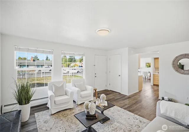 Photo 2 of Single family home for sale at 626 9th Avenue Se, Puyallup, WA 98372 | MLS# NWM2588499 | Listing updated on 2026-10-01